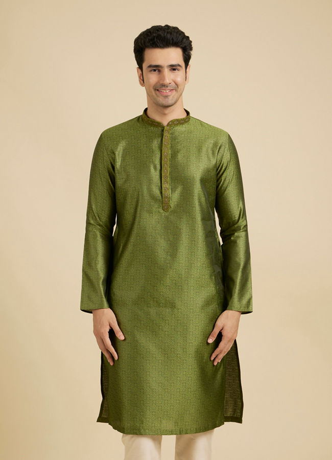 Kurta pajama for mens manyavar discount